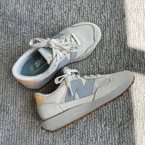 Angora Light Mango - New Balances 237 - Size 6